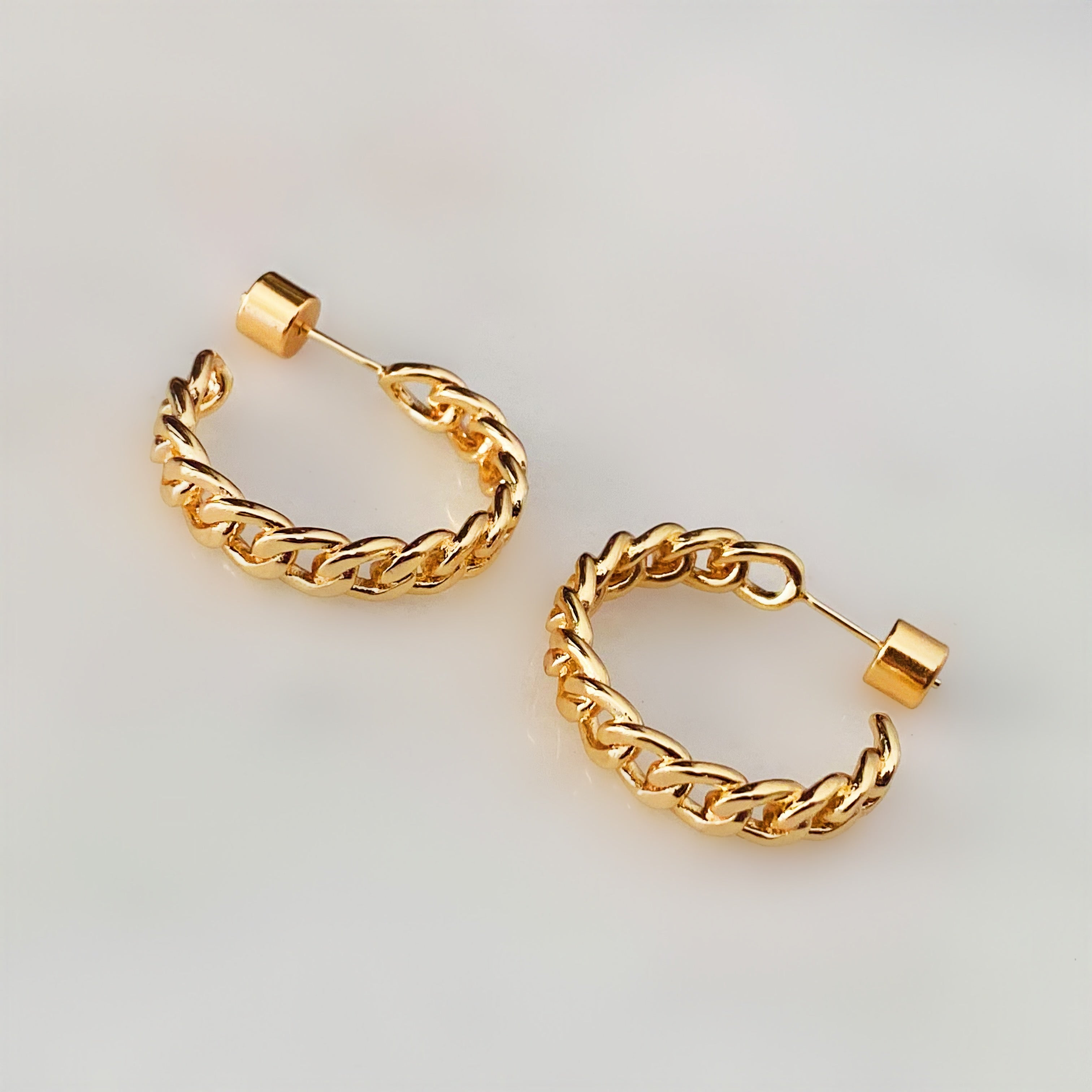 The Chain Link Hoops