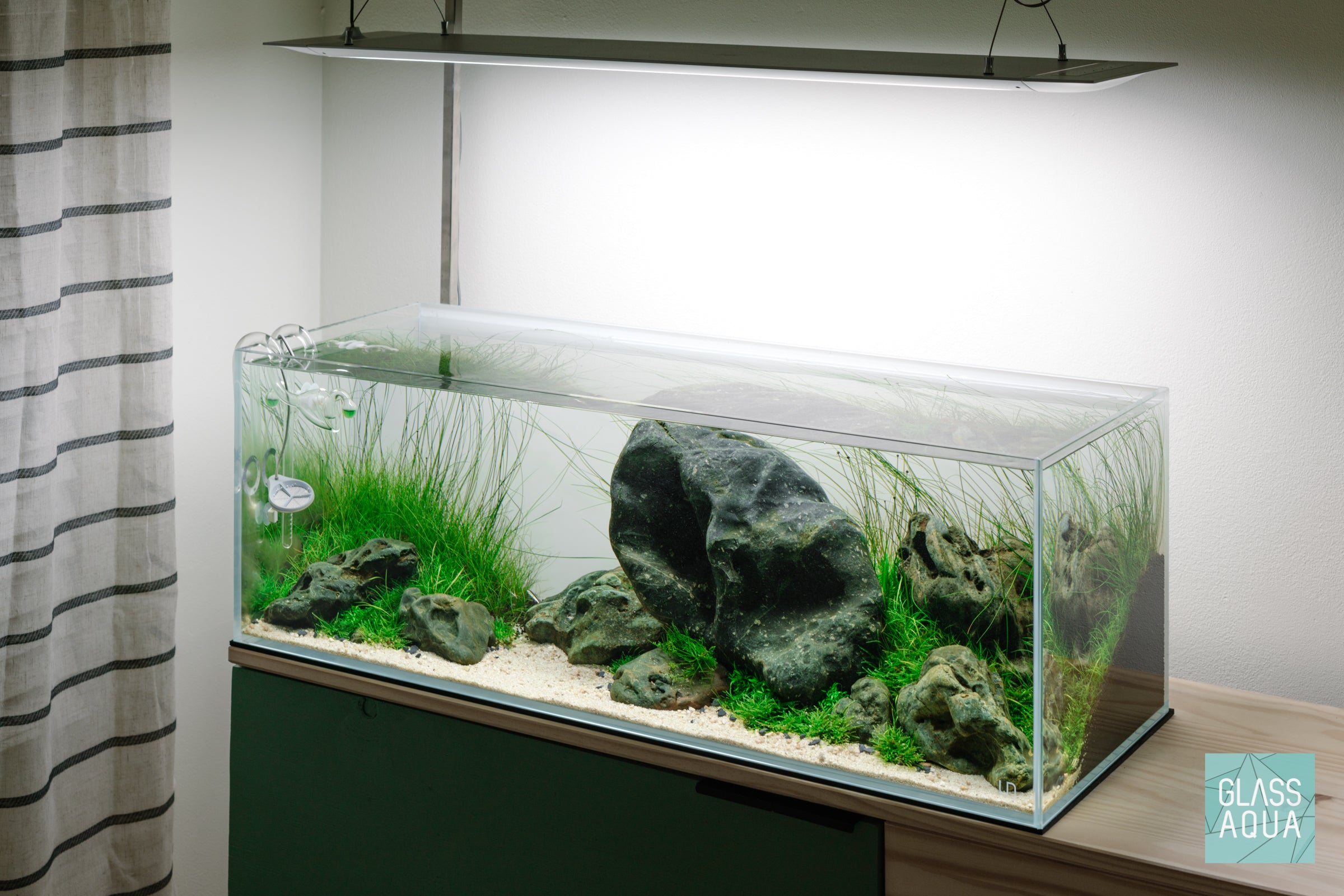 River's Edge: Iwagumi Planted Aquarium Tank 20G Long UNS 90L – Glass Aqua
