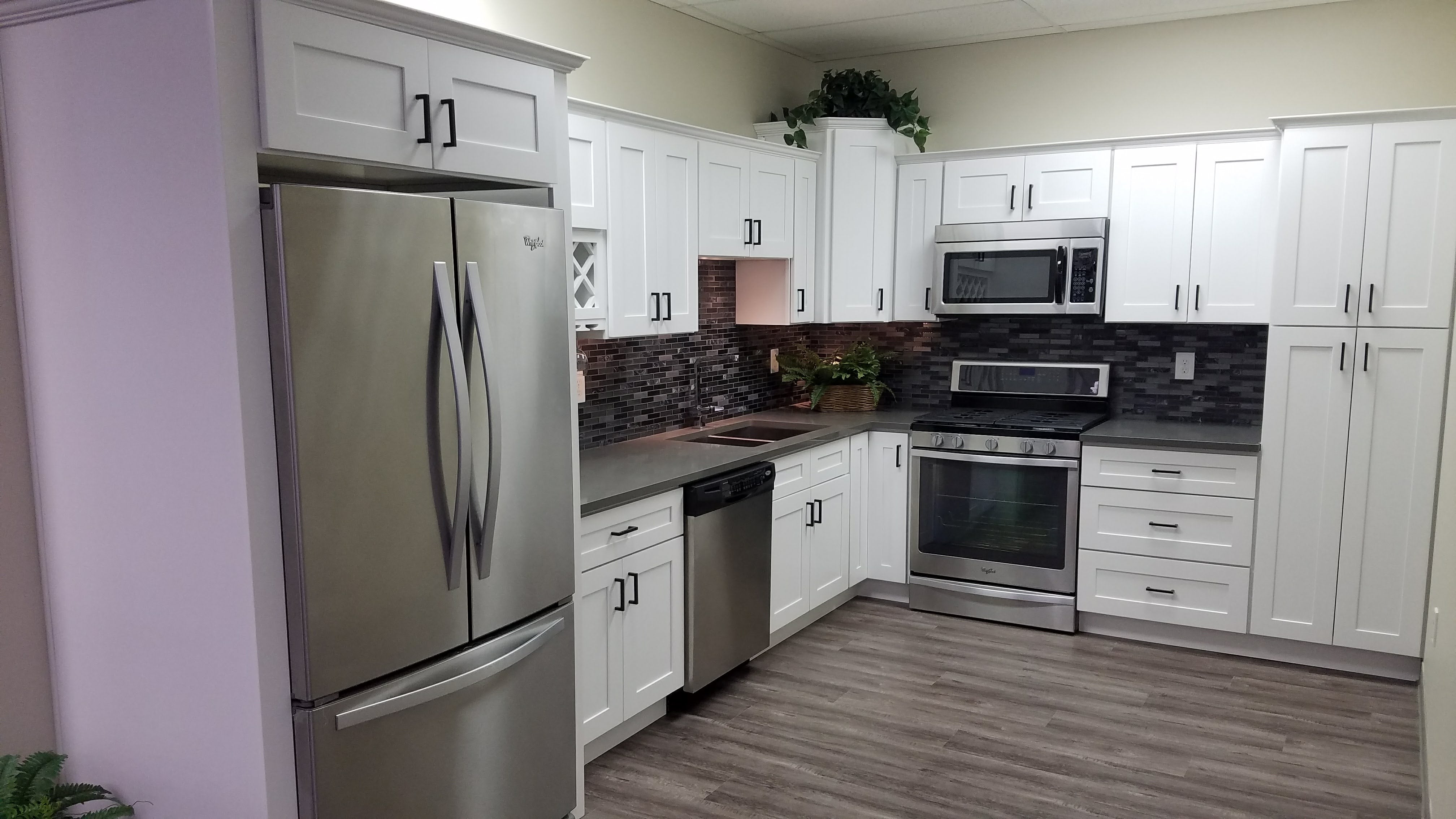 White Shaker Cabinets Better Home Cabinet Distribution