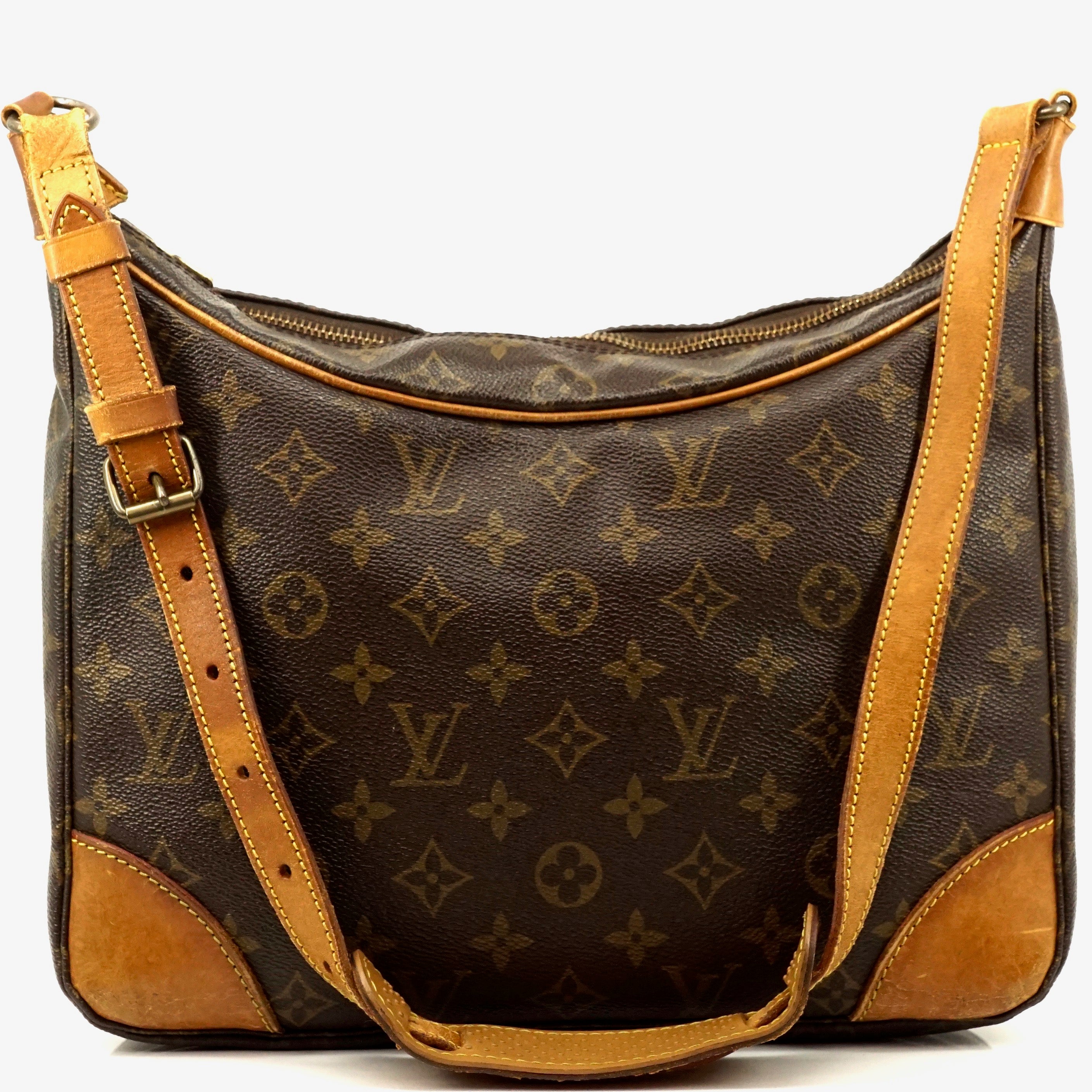 4 Reasons You Should Own a Louis Vuitton Monogram Bag - PurseBlog