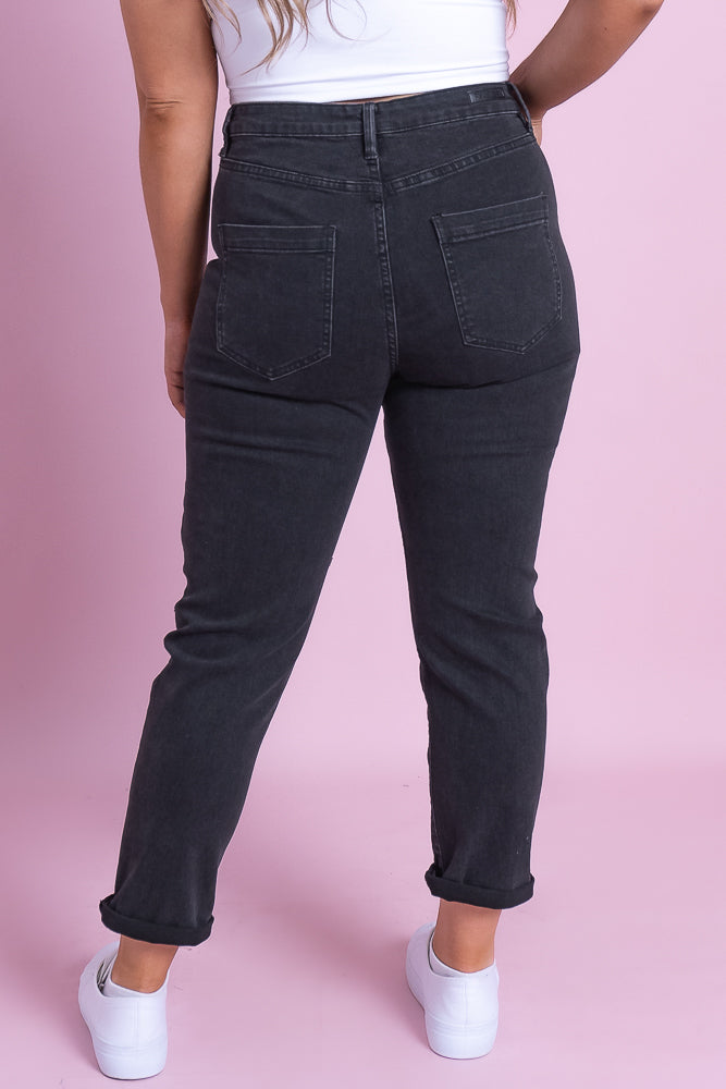 Barkly Straight Leg Jeans in Black - Foxwood