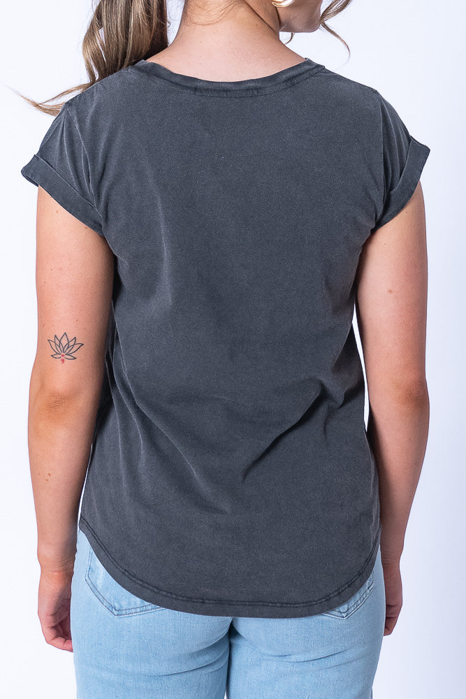 Signature Tee in Black - Foxwood