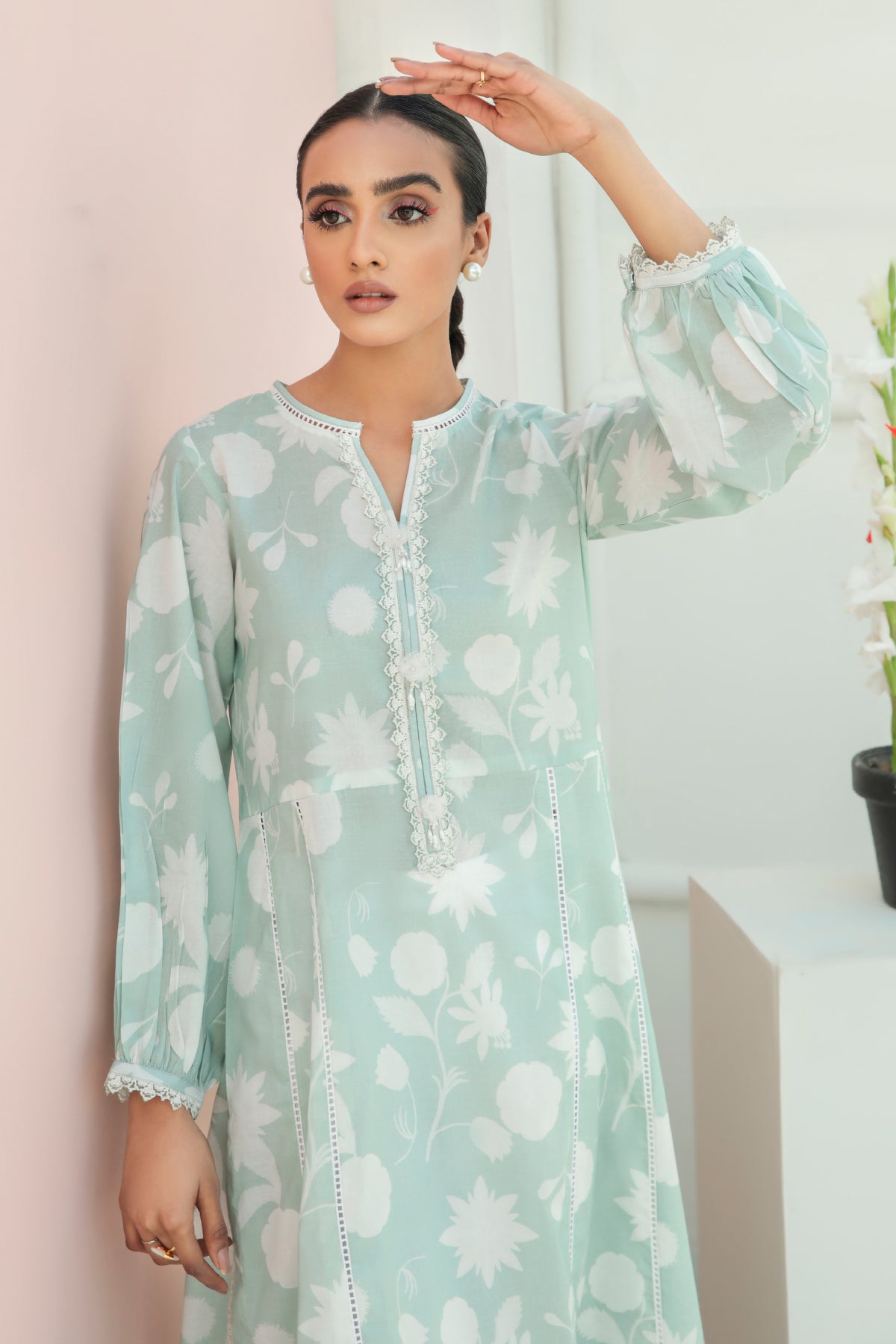 EMBROIDERED LAWN PR-615
