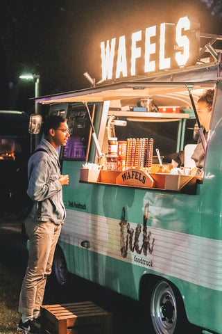 What kitchen equipment is needed for a food truck