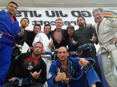 Justin Bachman and his jiu jitsu training partners | Submission Shark