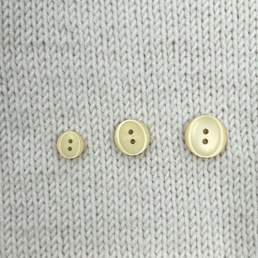 2 buttons pins button set schaf sheep design berlin 80s