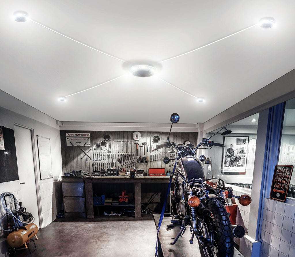 Quel est le meilleur type d'éclairage pour un garage? - STKR Concepts