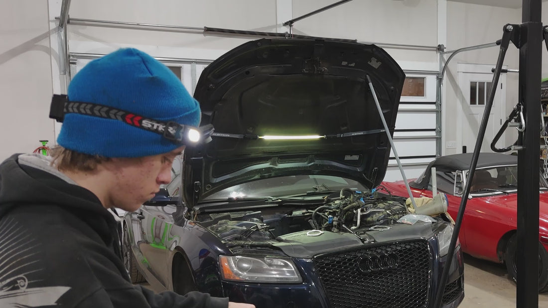 Video demonstrating the features and benefits of the FLEXIT Under Hood Mechanic's Light