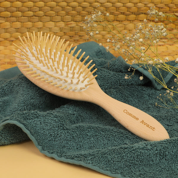 La brosse à cheveux en bois, l'alternative écologique aux brosses en plastique