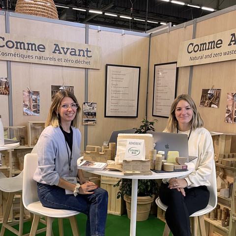 Lucie et Amélie du pôle commerce au salon natexpo