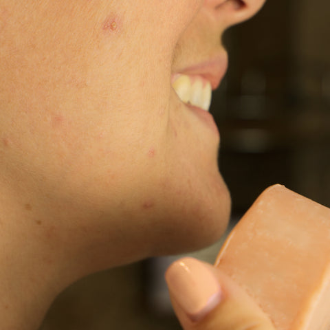 Prendre soin de sa peau avec la crème noisette comme avant