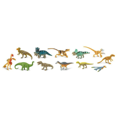 The minifigurines of the Safari Ltd Feathered Dinos TOOB