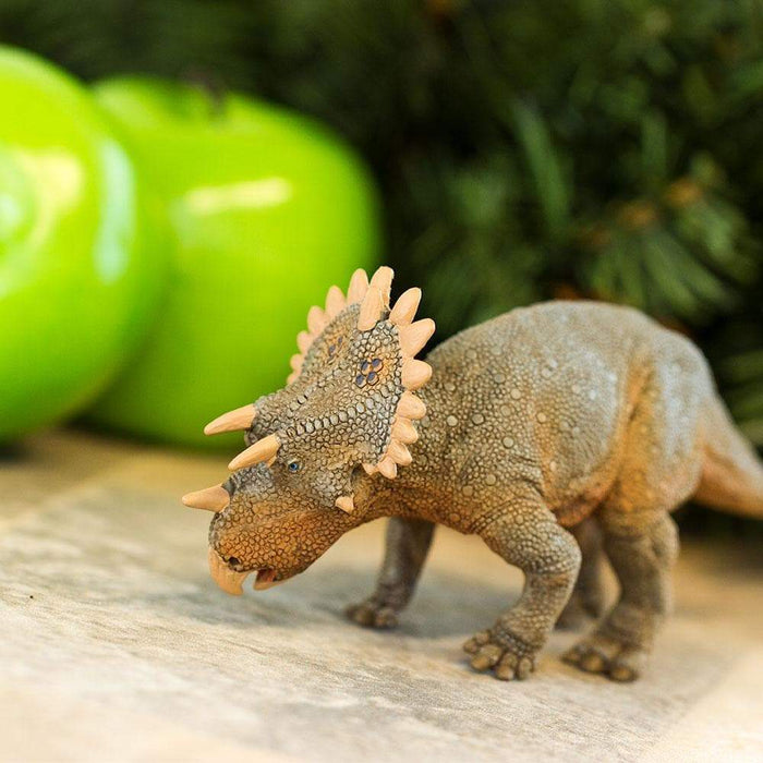 Regaliceratops Toy | Dinosaur Toys | Safari Ltd®