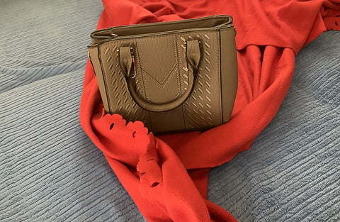 Please Help me decide. I bought the easy pouch (right) for quick errands  (to hold my phone and card holder). But the multi pochette is only $1200  more. I could just use
