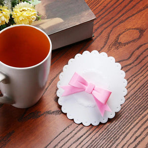 Charming Bowknot Silicone Cup Lid - Stylish and Secure Beverage Cover - Très Elite