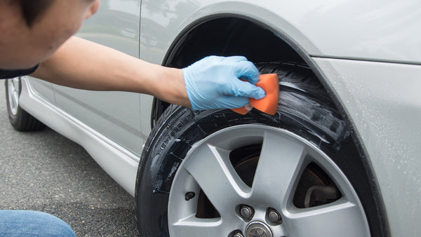 Applying Tuf Shine Clearcoat with orange applicator