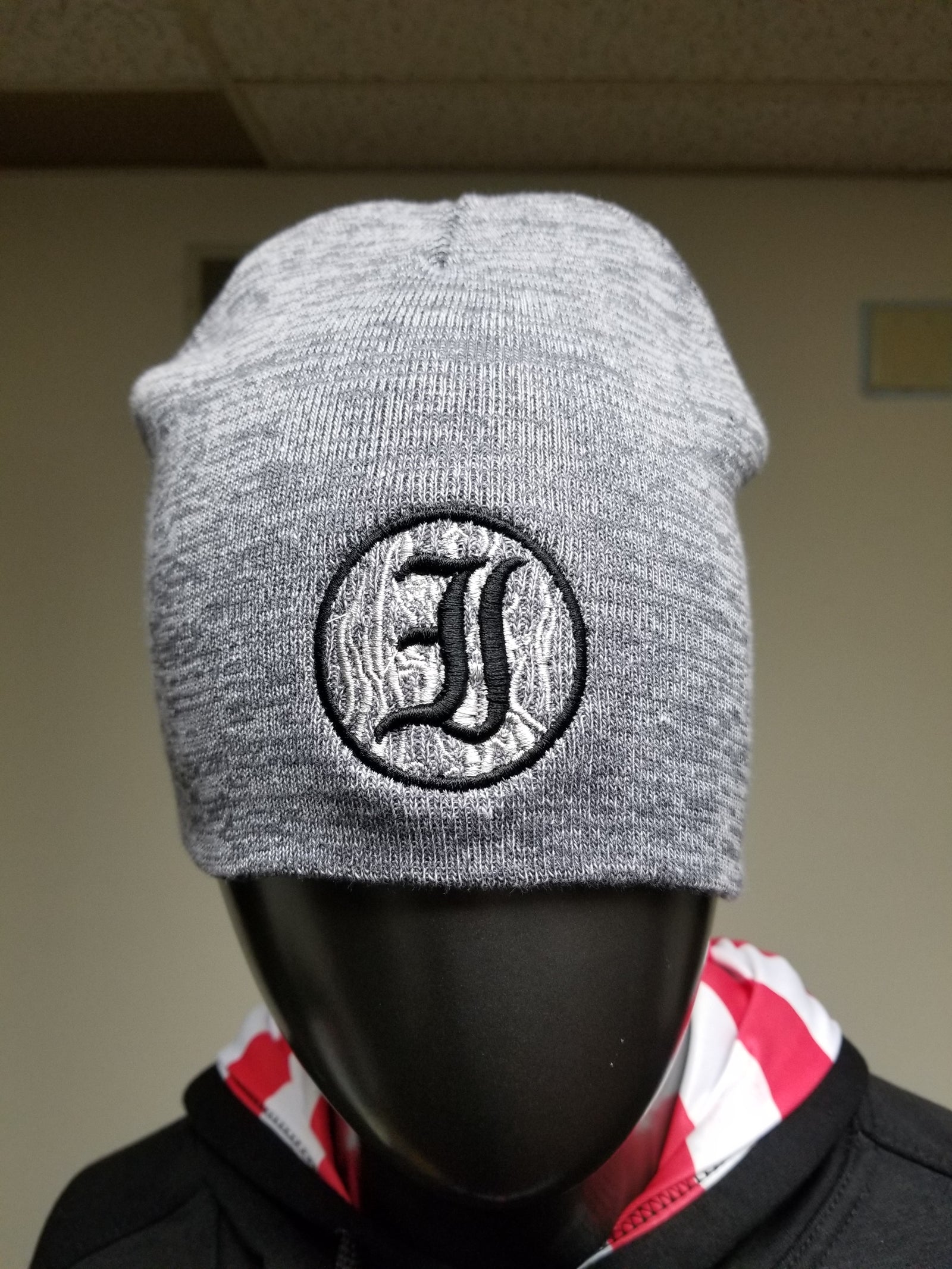 NEW ERA CORTLAND NE18 SPORT KNIT BEANIE