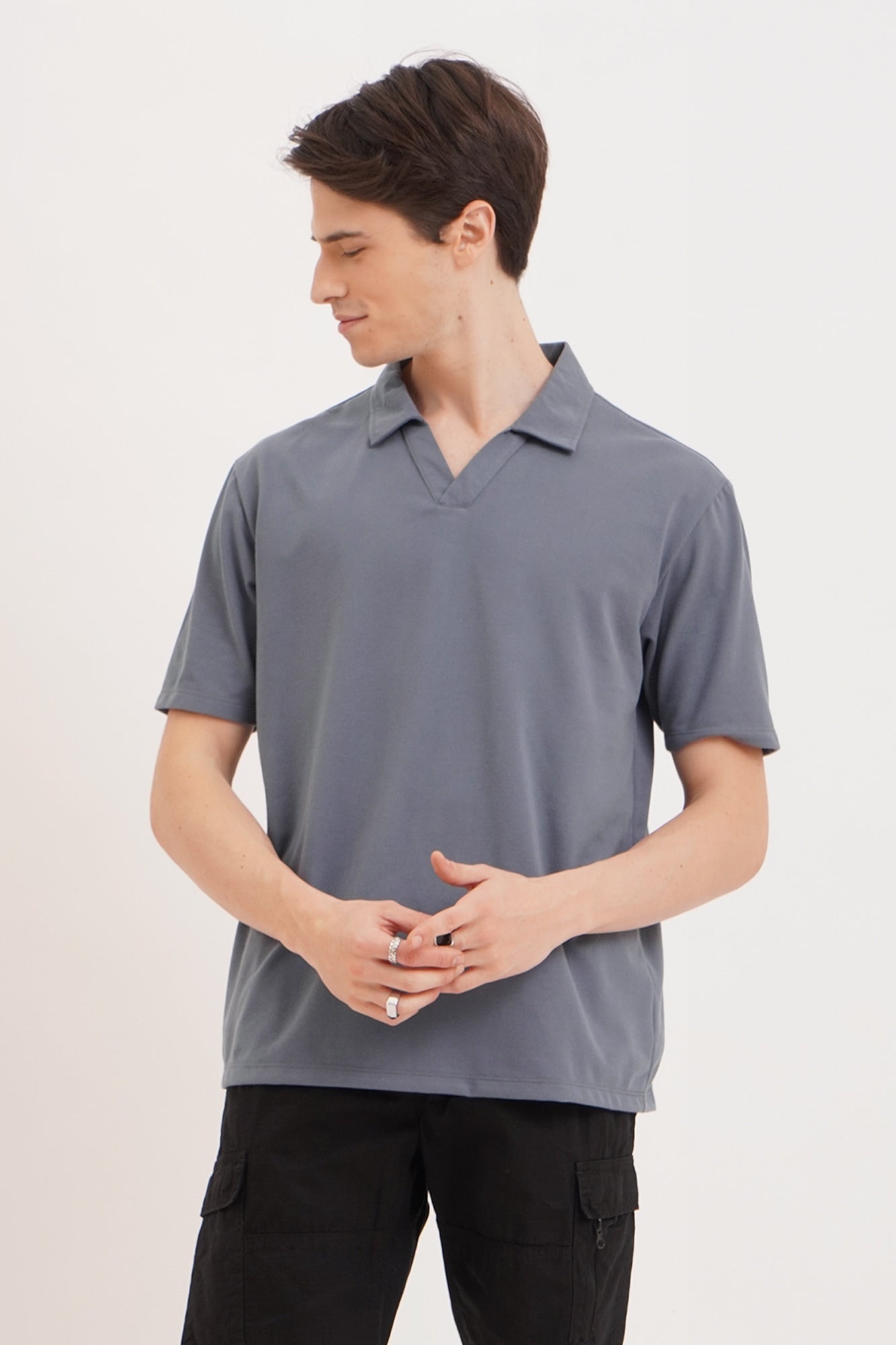 Relaxed Fit Textured Knit Polo with Open Collar – PENSHOPPE