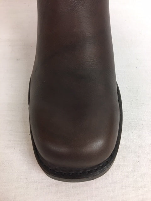 Frye - 87290 Walnut