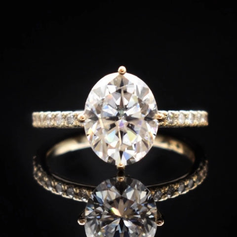 Diamond Oval Engagement Ring Gold