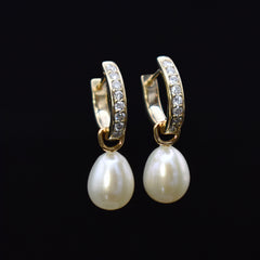 pearl and diamond huggie earrings Kate Middleton 