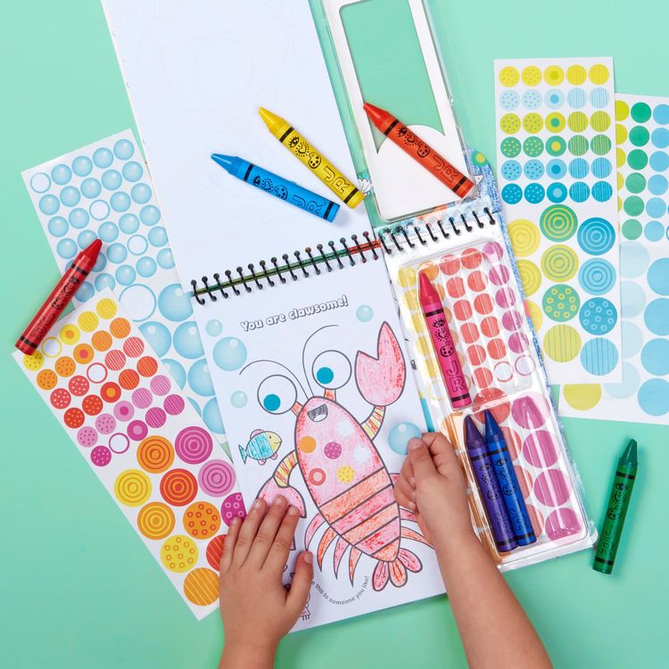 https://cdn.shopify.com/s/files/1/2284/6393/files/iheartart-creativity-art-on-the-go-color-stick-activity-pad-dotty-ocean-30526483923031_1200x1200.jpg?v=1693426534