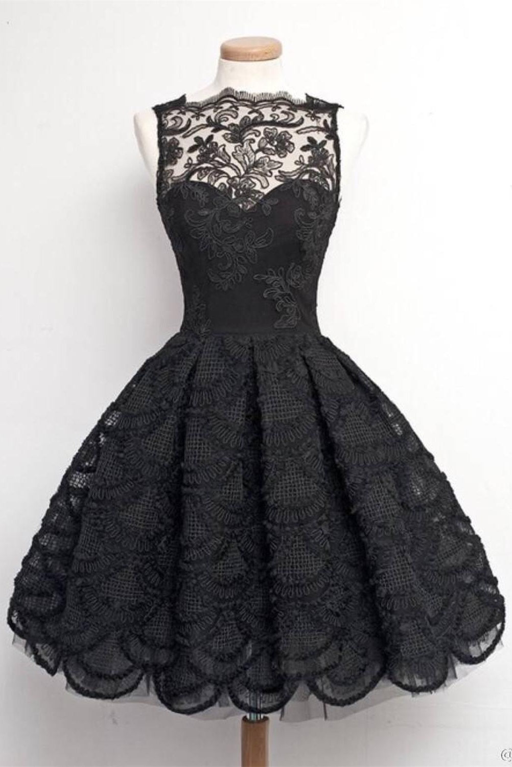 black and white dress for teenager