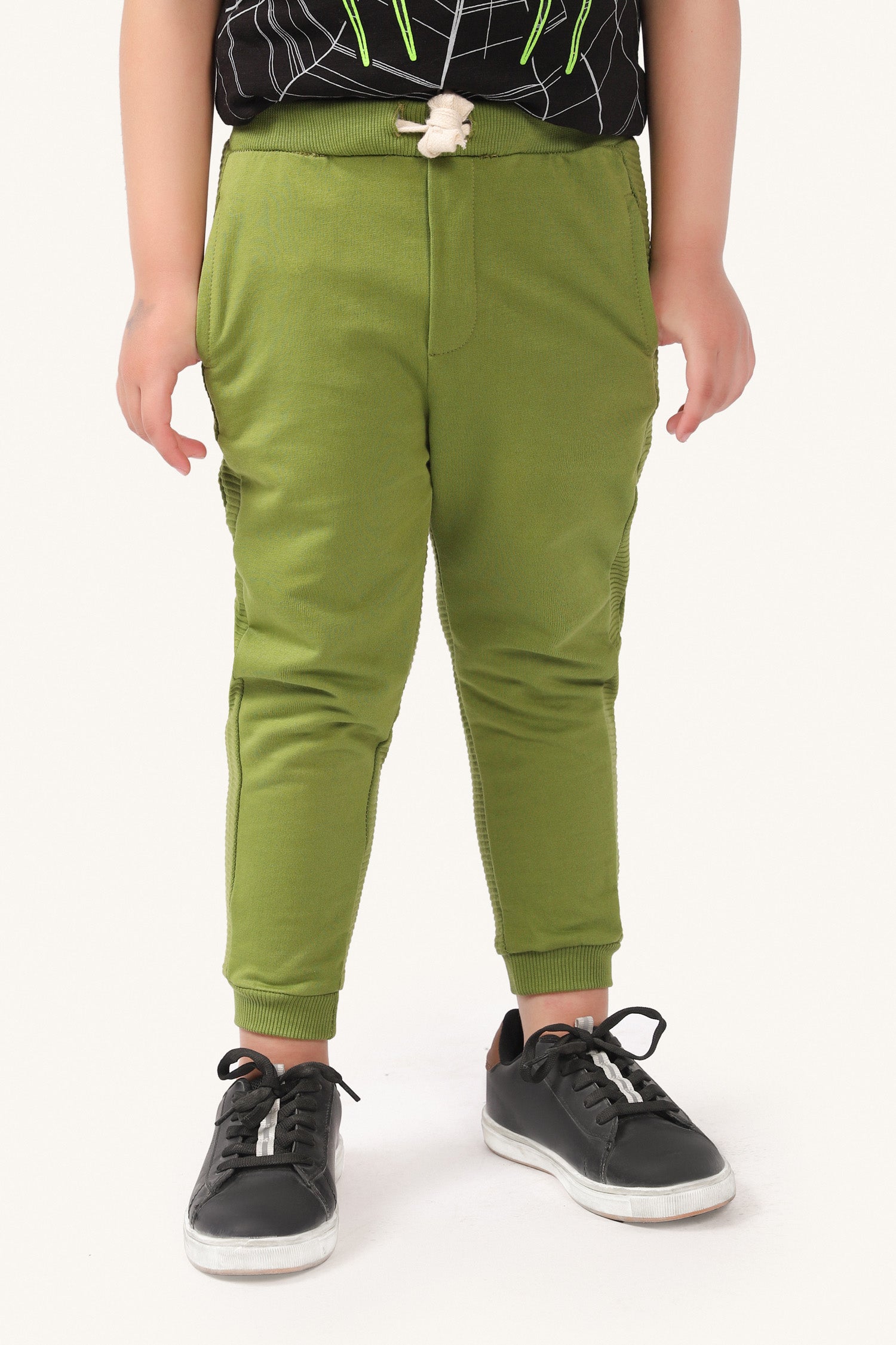 jogging trousers with pockets