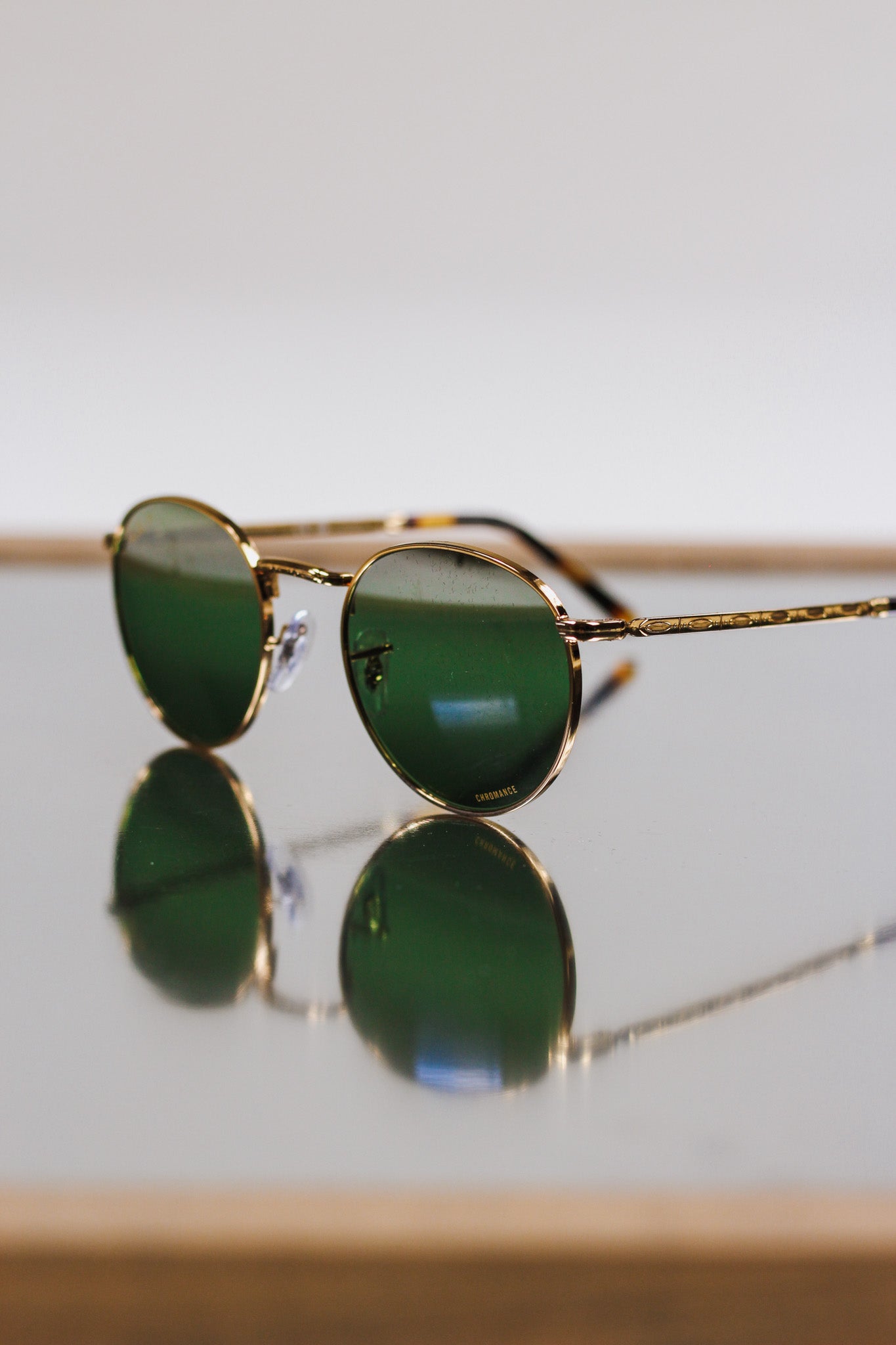 Discover more than 204 round sunglasses green lens best