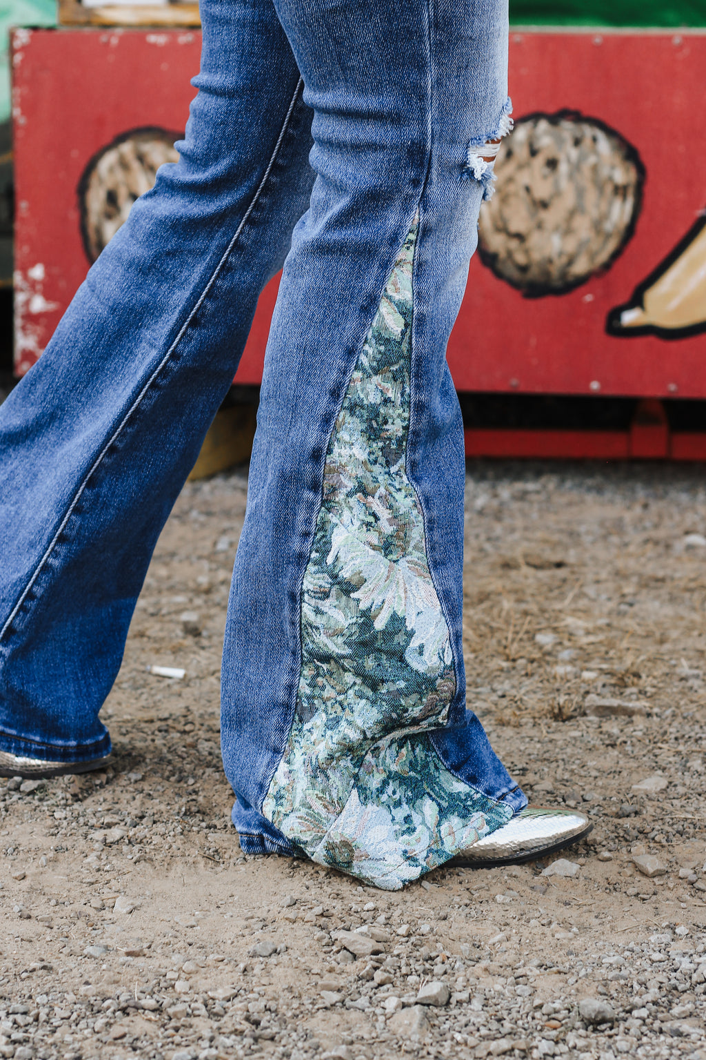 Women's Flares – Dales Clothing Inc