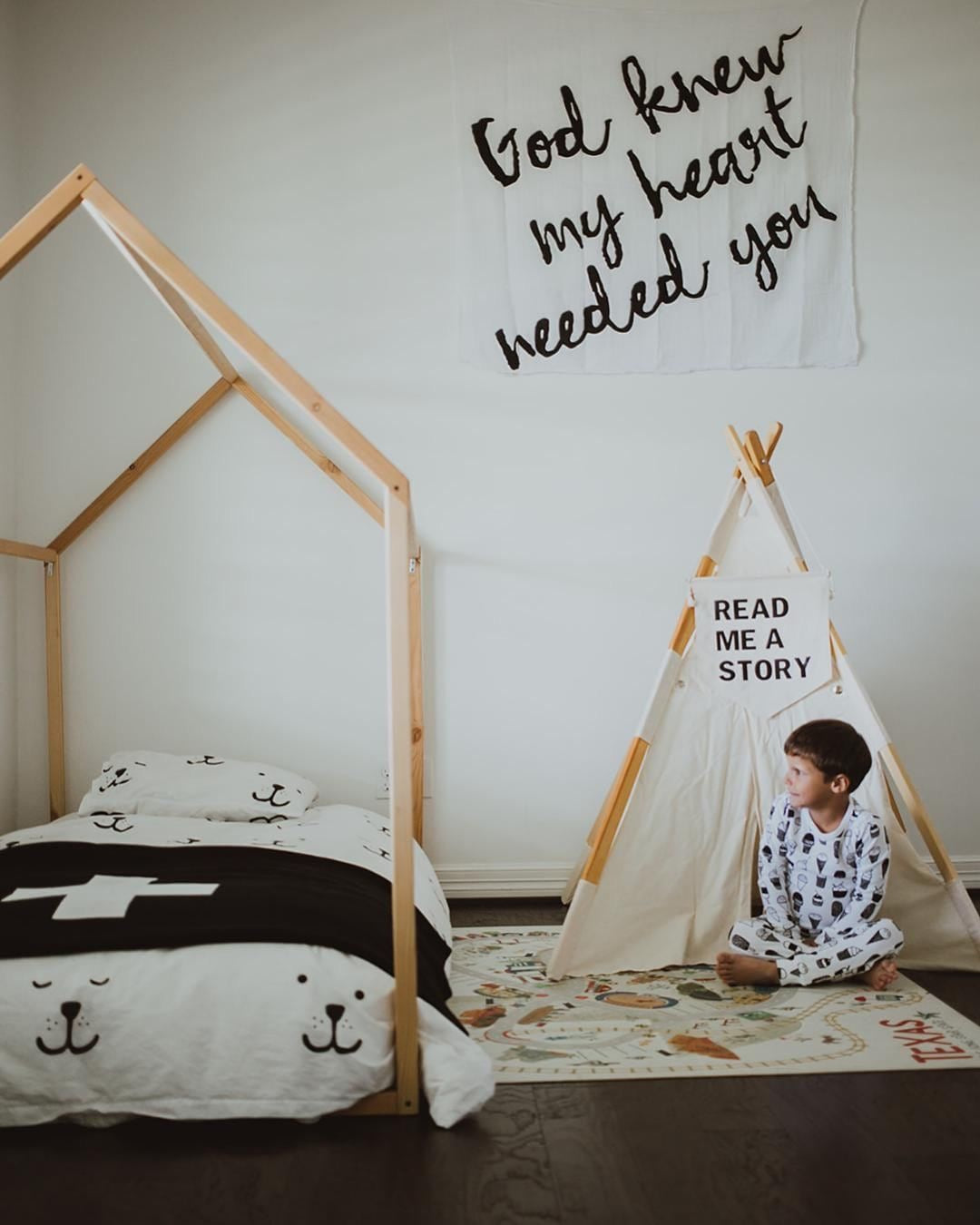 house shaped kids bed