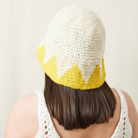 Download the free Crochet Zigzag Bucket Hat pattern