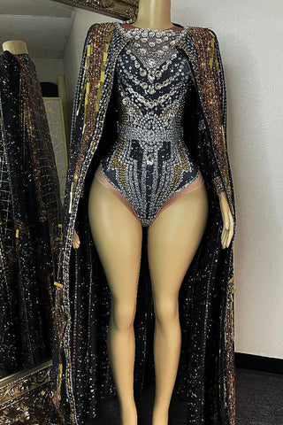 Black and gold rhinestone bodysuit worn by Anitta in DJ Snake