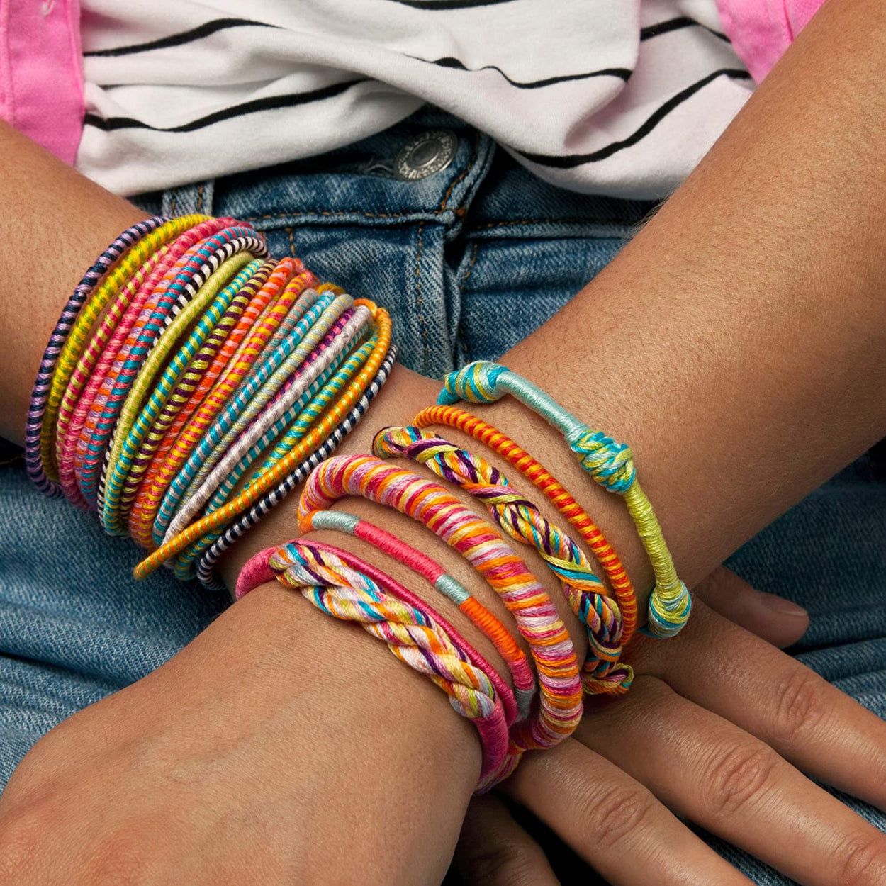 DIY: Chain Friendship Bracelets - The Stripe