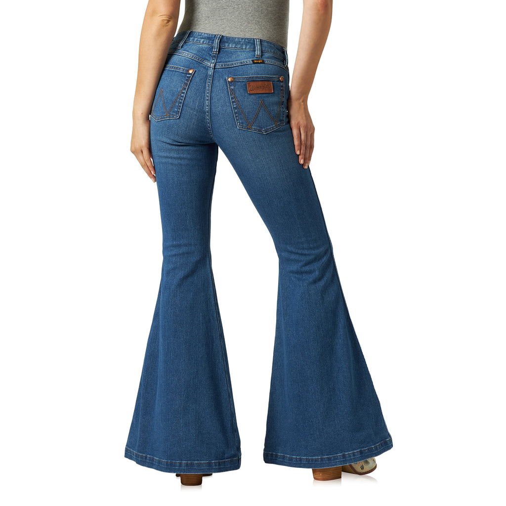 bell bottom wrangler jeans