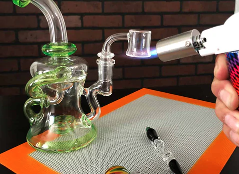A quick run down of the Dabbing Accessories you need for a proper Dab