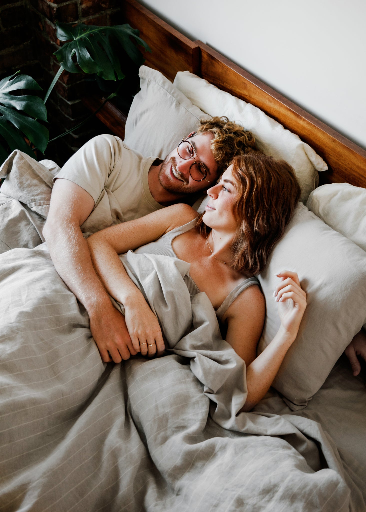 Couple in Wilet Linen Cotton Bedding
