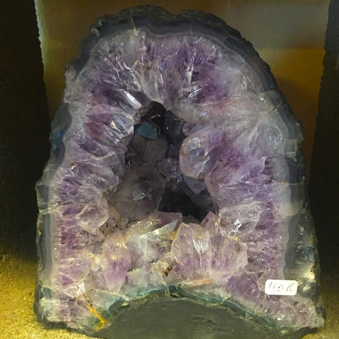 AMETHYST HEALING ROUGH CRYSTAL – JAAC & ZAAK