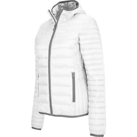 La chaqueta blanca down: elegancia y comodidad en una