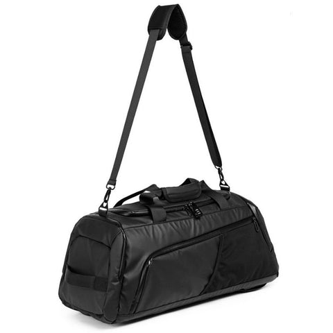 Large capacity men's sports bag