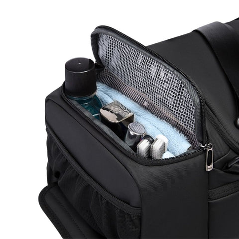 Multifunction men's sports bag for fitness and travel