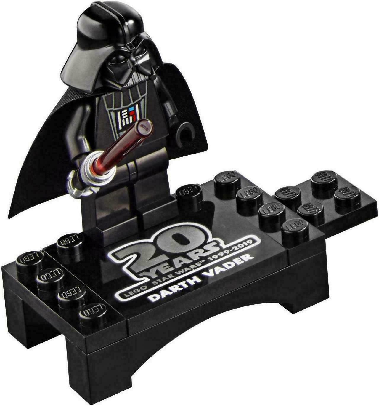 Darth Vader w/ Stand - LEGO Star Wars 