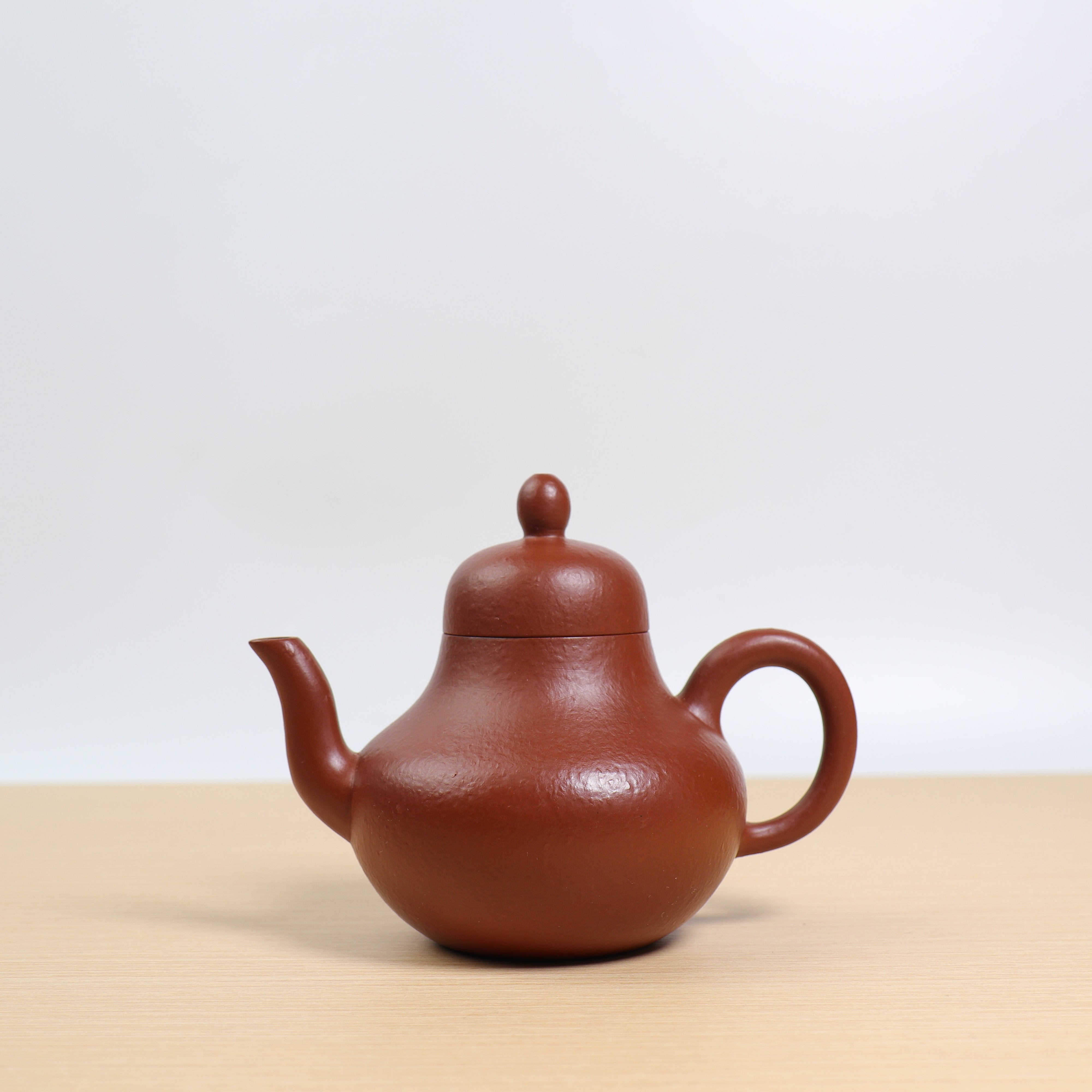 已售出）【思亭壺】梨皮朱泥大紅袍經典紫砂茶壺– Cha-Tailor Tea