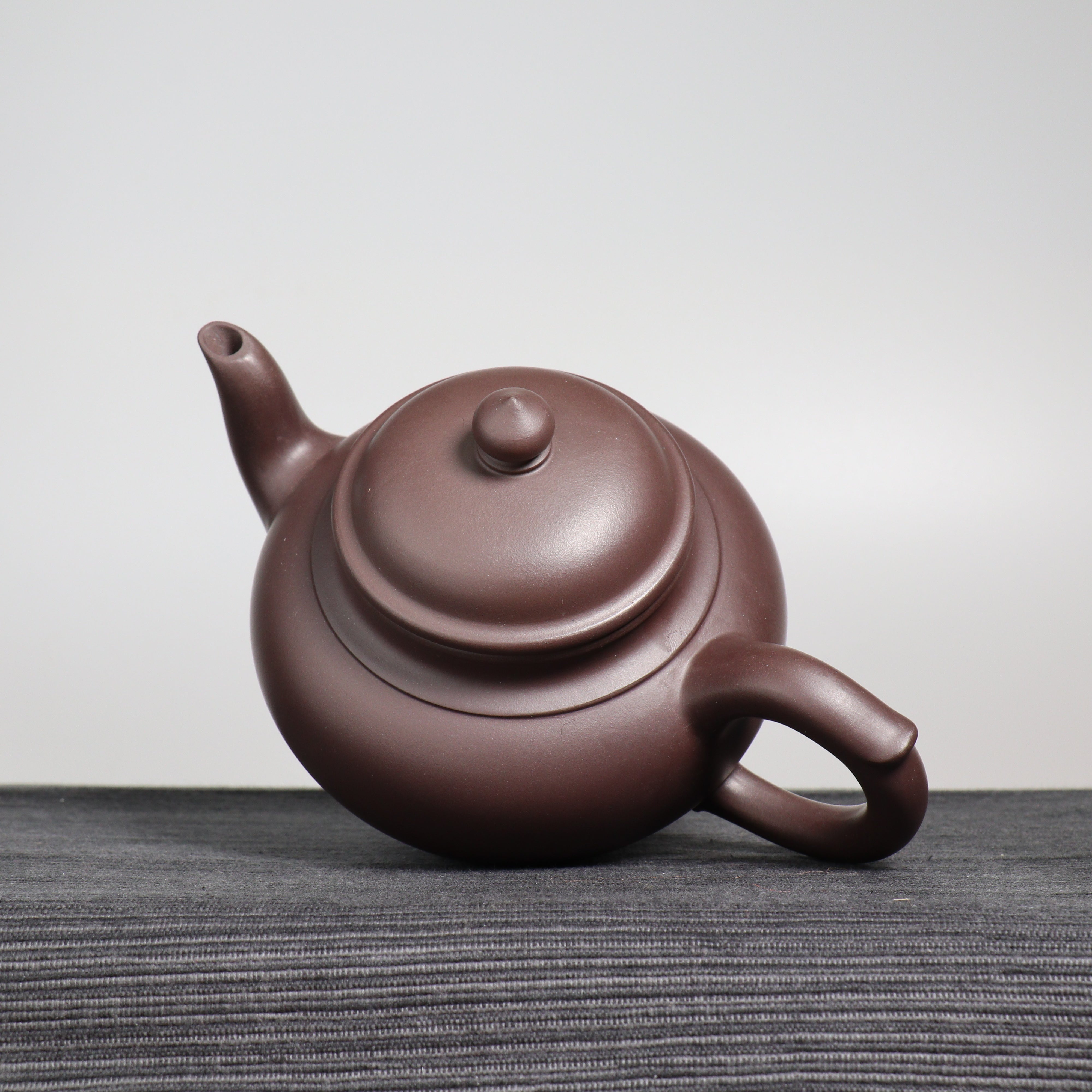 笑櫻壺】原礦紫泥簡樸紫砂茶壺– Cha-Tailor Tea Specialist