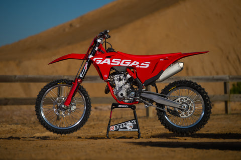 Four stroke dirt bike