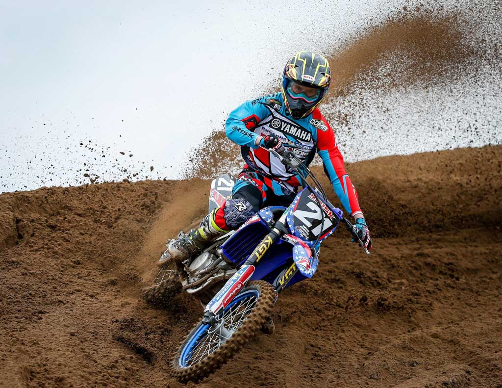 A Beginner's Guide to Motocross Clothing