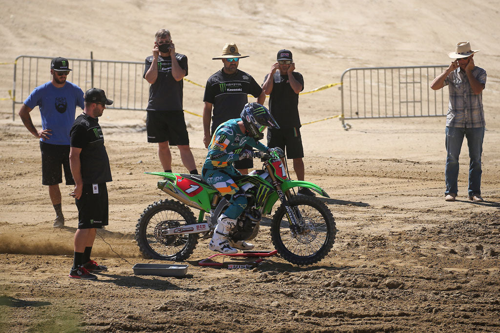 mx number 1 practicing his take off using a holeshot gate by Risk Racing