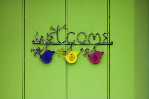 Happy Gardens - Swirly Bird Welcome Sign