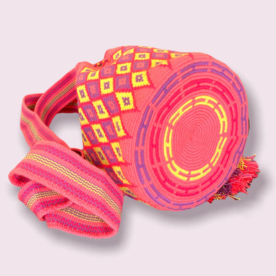 Coral/yellow Bottom Mandala Crochet | Cute Mini Wayuu Bag | Small Crossbody Spring/Summer Bag | Colorful 4U