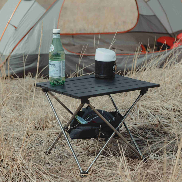 how to store a camping table